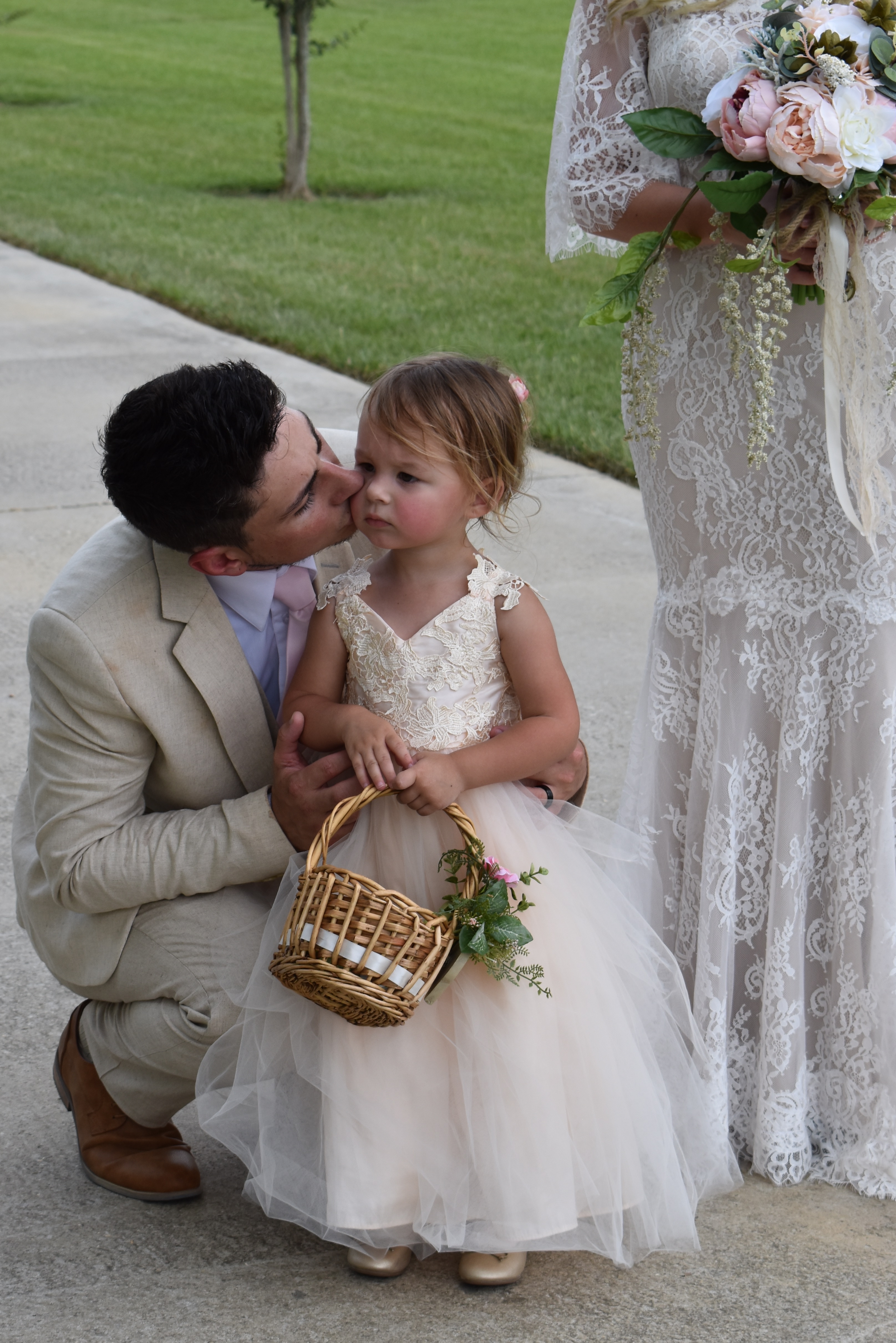 Find unique and traditional ideas for your flower girl.  Dresses, baskets, flower girl headpieces, and other great inspiration.